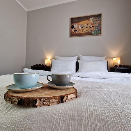 Hotel Grzegorzewski Tuszyn Kültér fotó