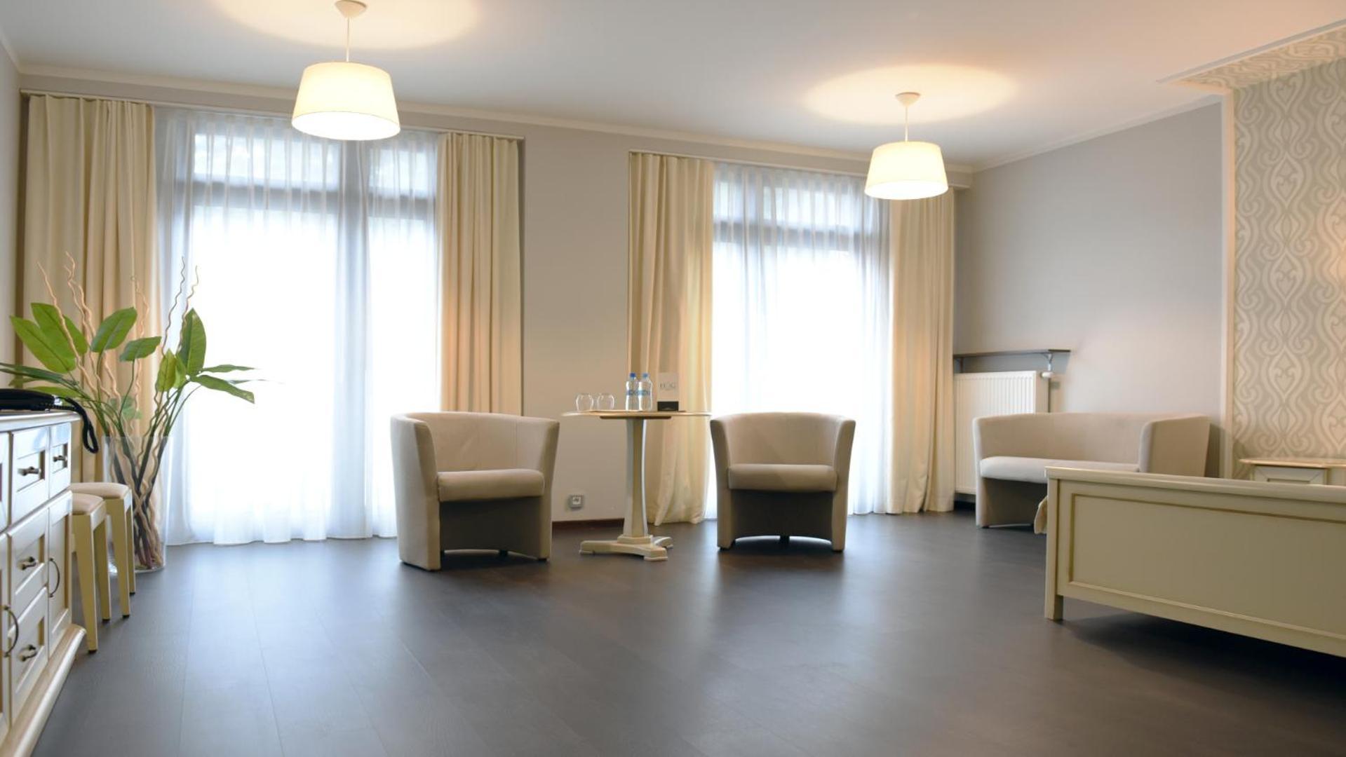 Hotel Grzegorzewski Tuszyn Kültér fotó