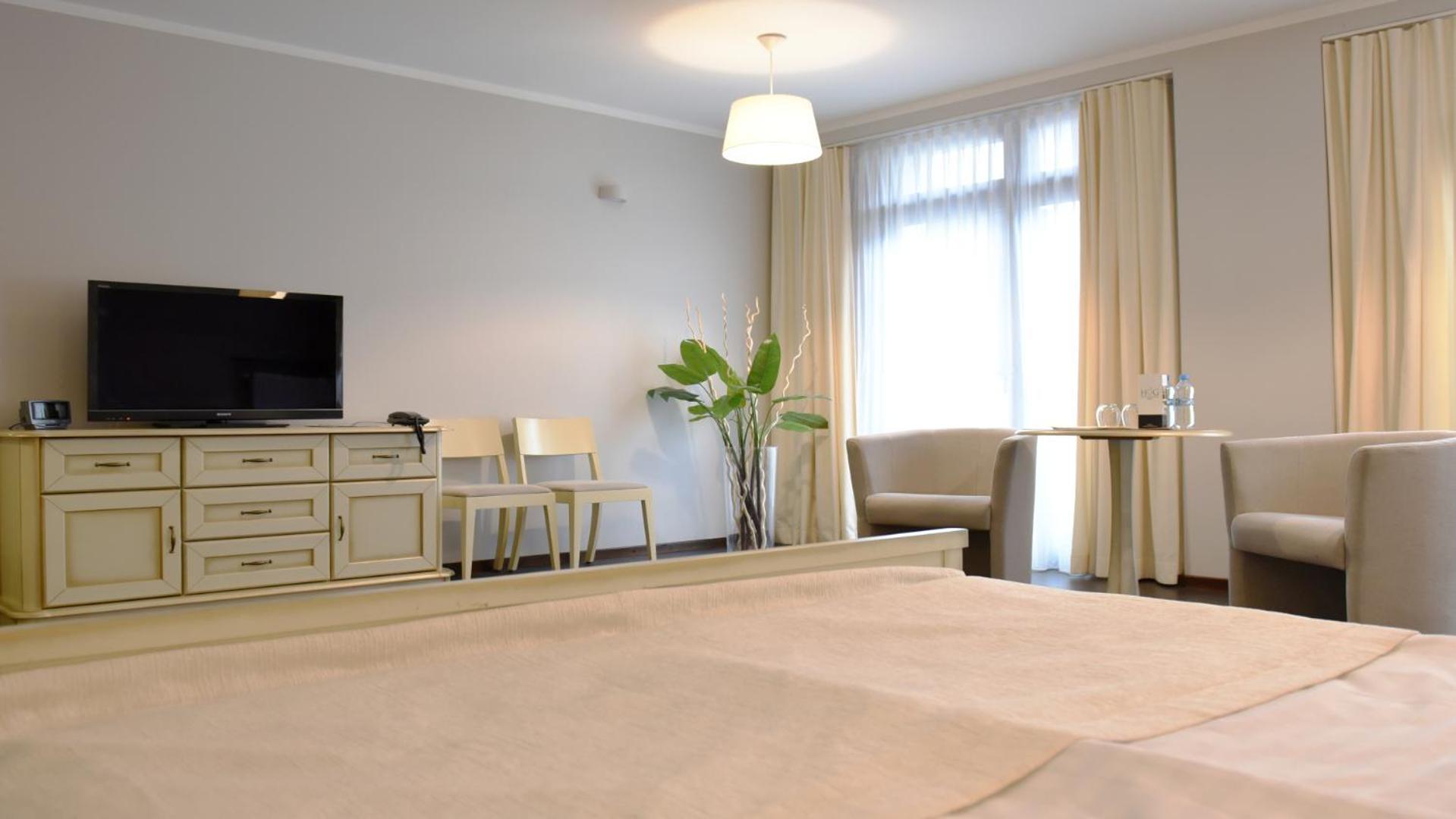 Hotel Grzegorzewski Tuszyn Kültér fotó