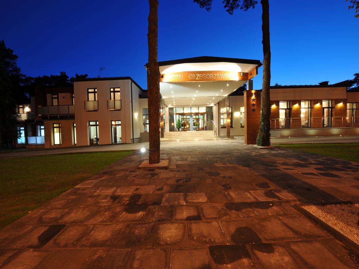Hotel Grzegorzewski Tuszyn Kültér fotó