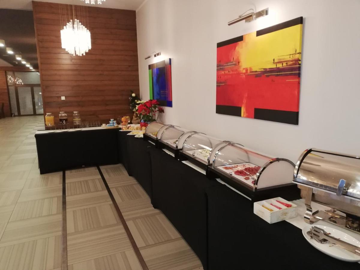 Hotel Grzegorzewski Tuszyn Kültér fotó